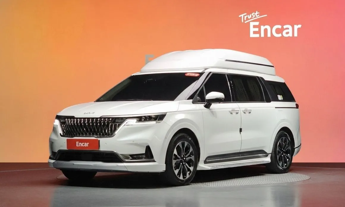 Kia Carnival — фото 1