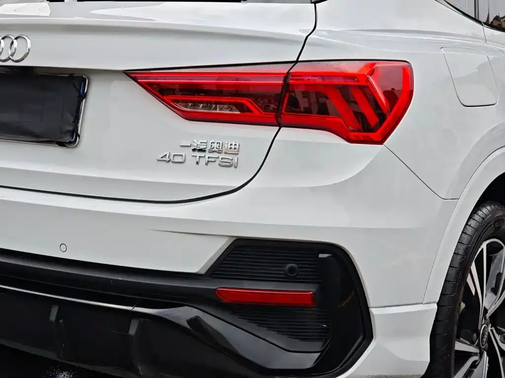 Audi Q3 Sportback — фото 2