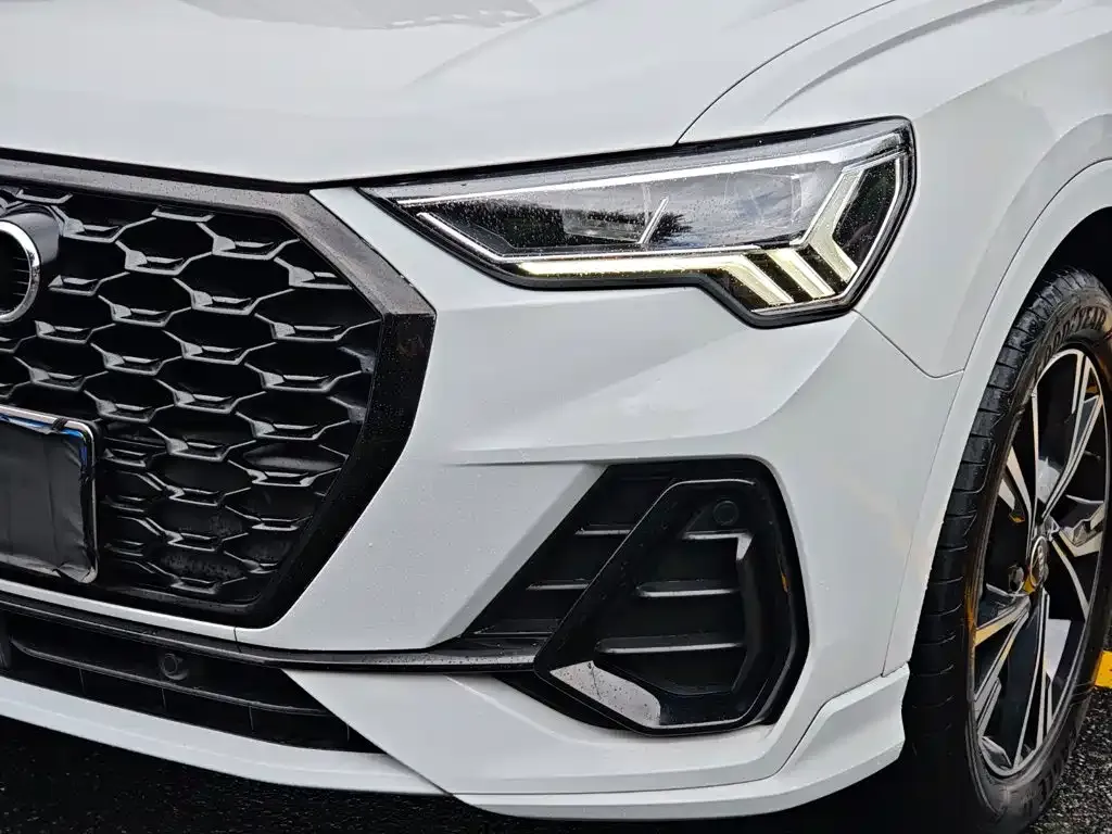 Audi Q3 Sportback — фото 5