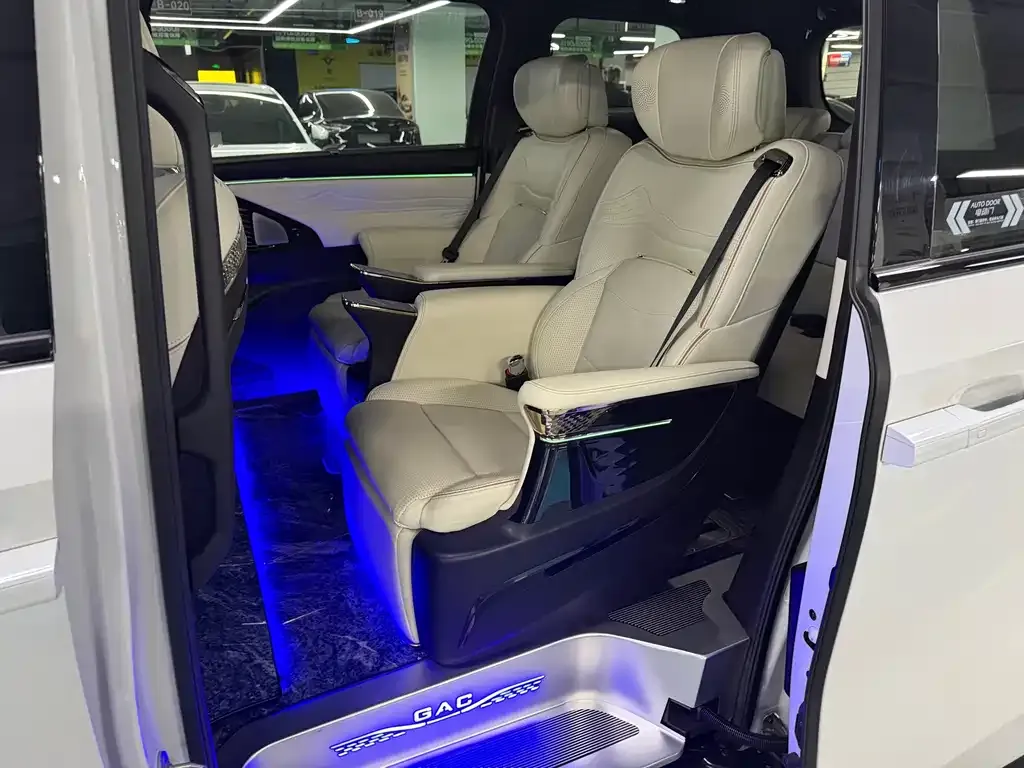 GAC Motor Trumpchi M8 — фото 2