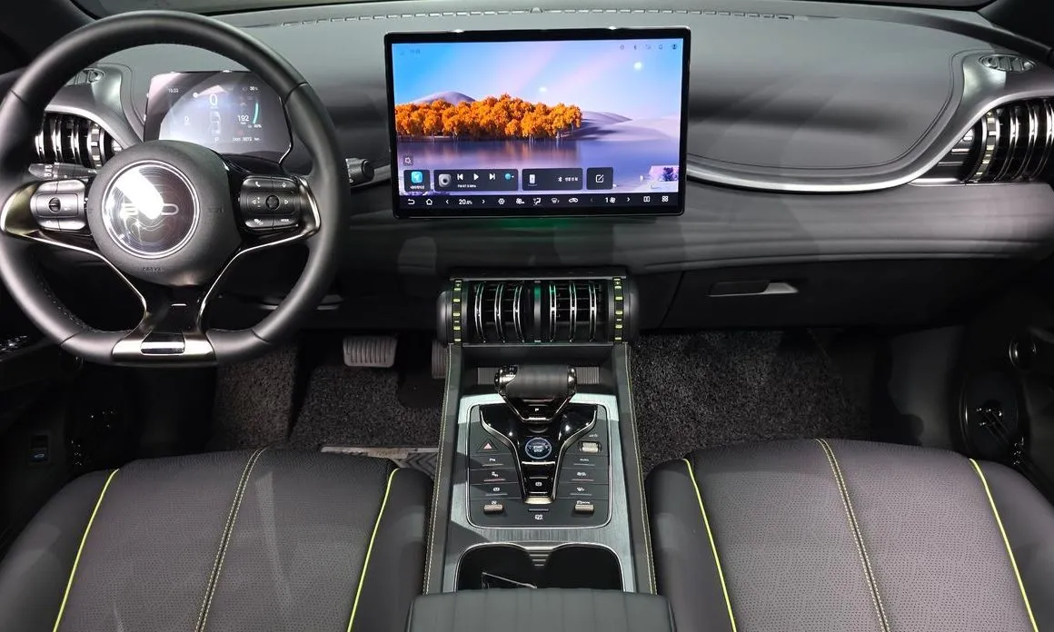 BYD Atto 3 — фото 10