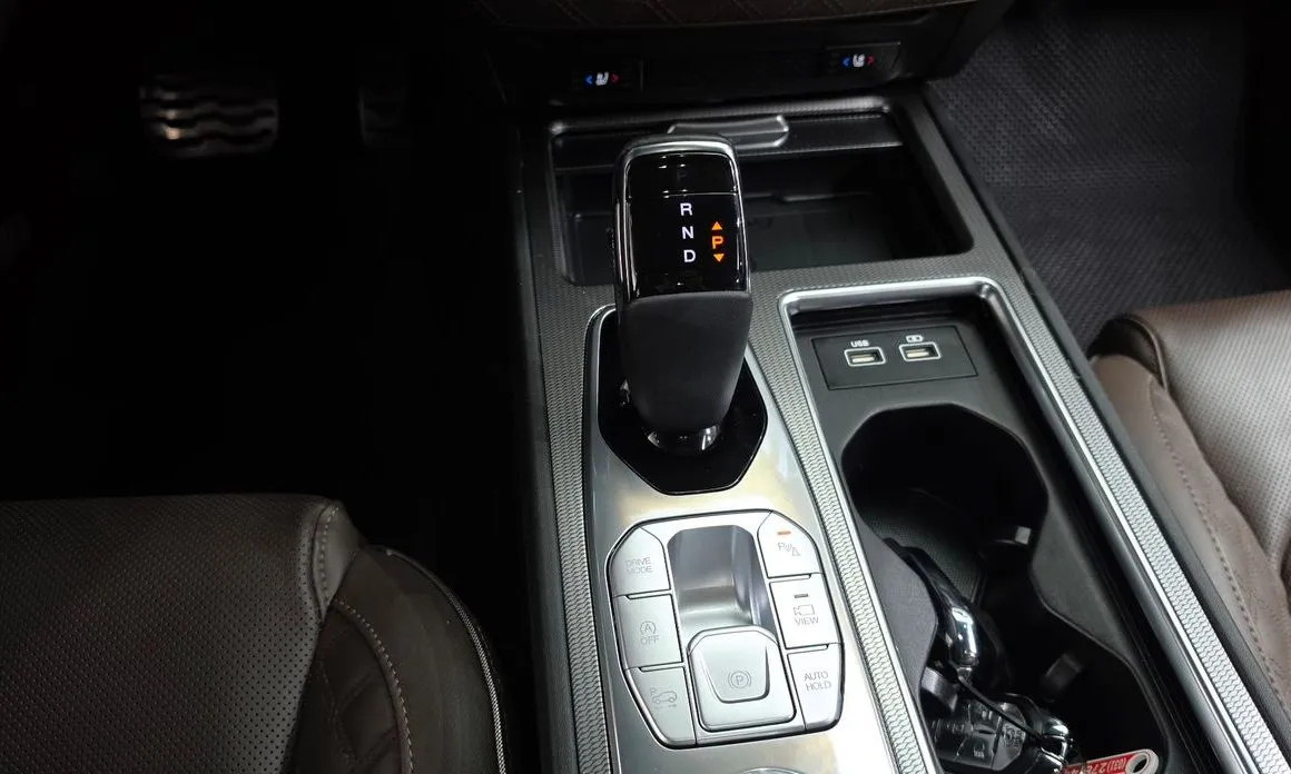 KG Mobility (Ssangyong) Rexton — фото 2