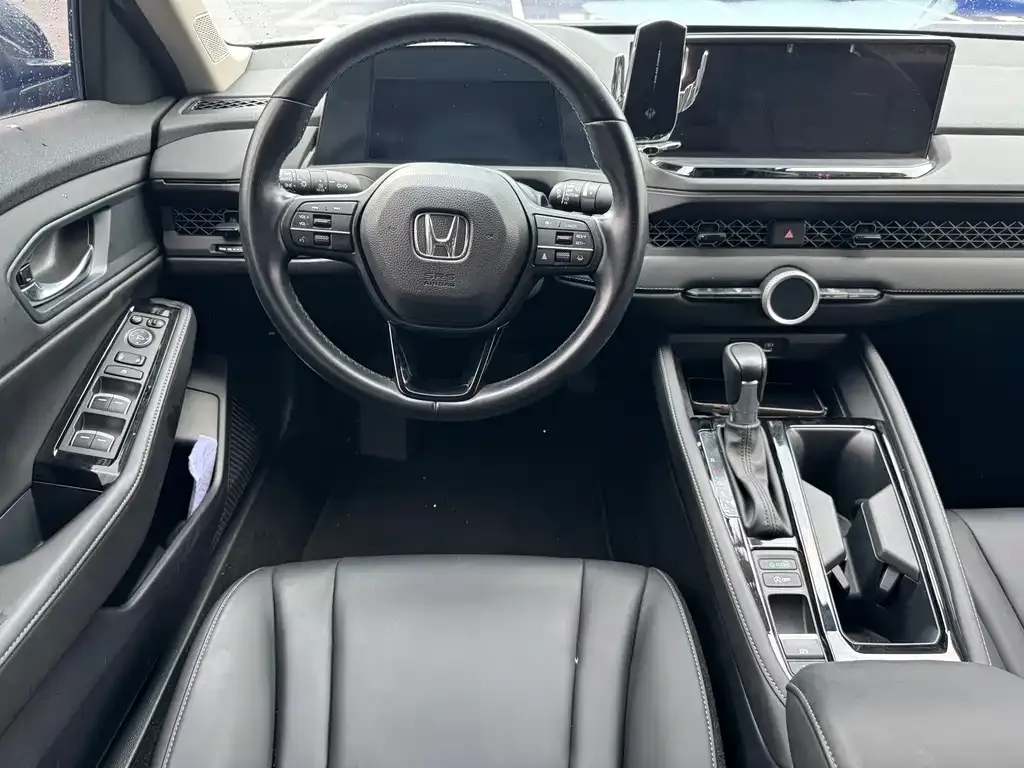 Honda Accord — фото 3