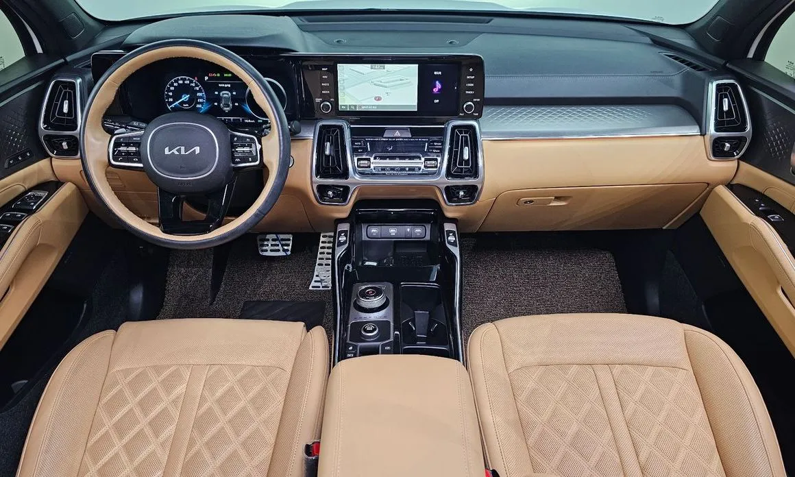 Kia Sorento — фото 10