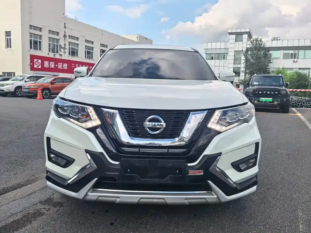 Nissan X-Trail — фото 4