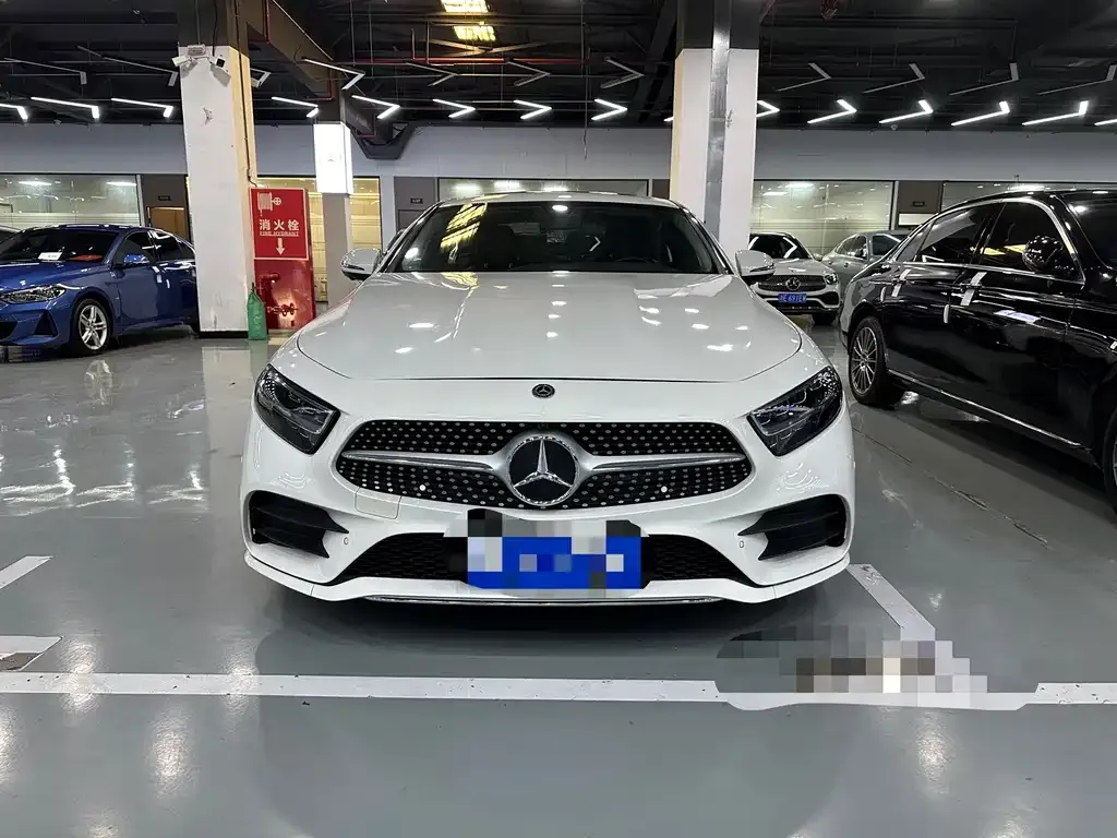 Mercedes-Benz CLS — фото 2