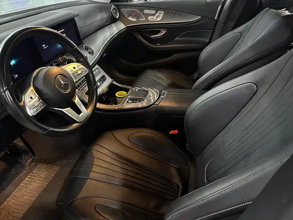 Mercedes-Benz CLS — фото 9