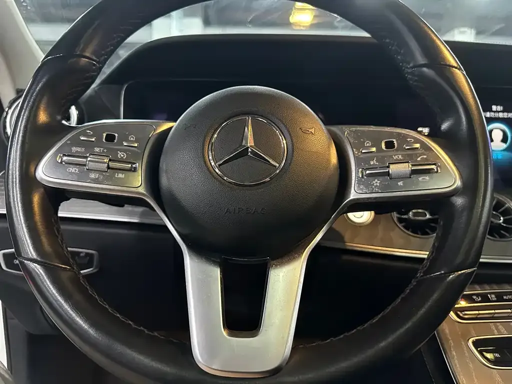 Mercedes-Benz CLS — фото 4