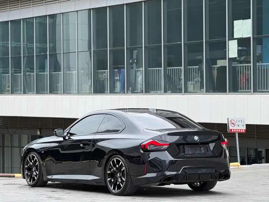 BMW M240i — фото 10