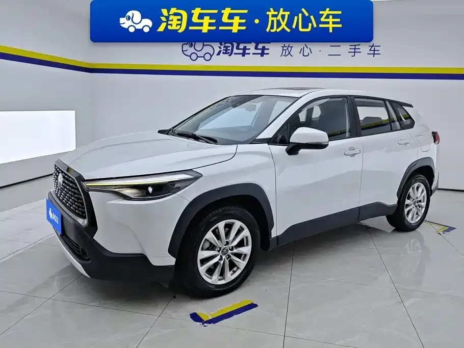 Toyota Corolla Cross — фото 1