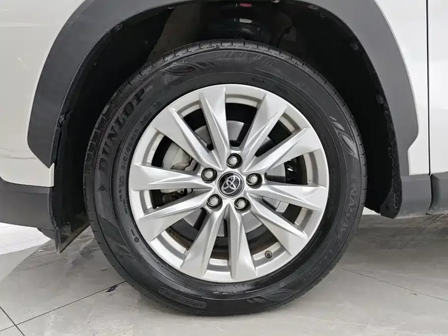 Toyota Corolla Cross — фото 9