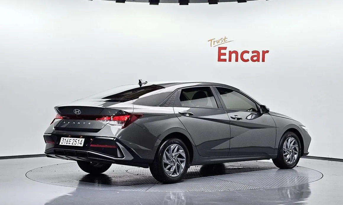Hyundai AVANTE — фото 8