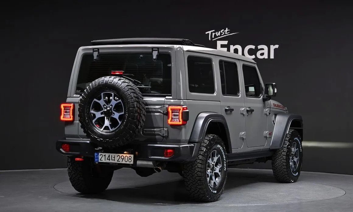 Jeep Wrangler — фото 6