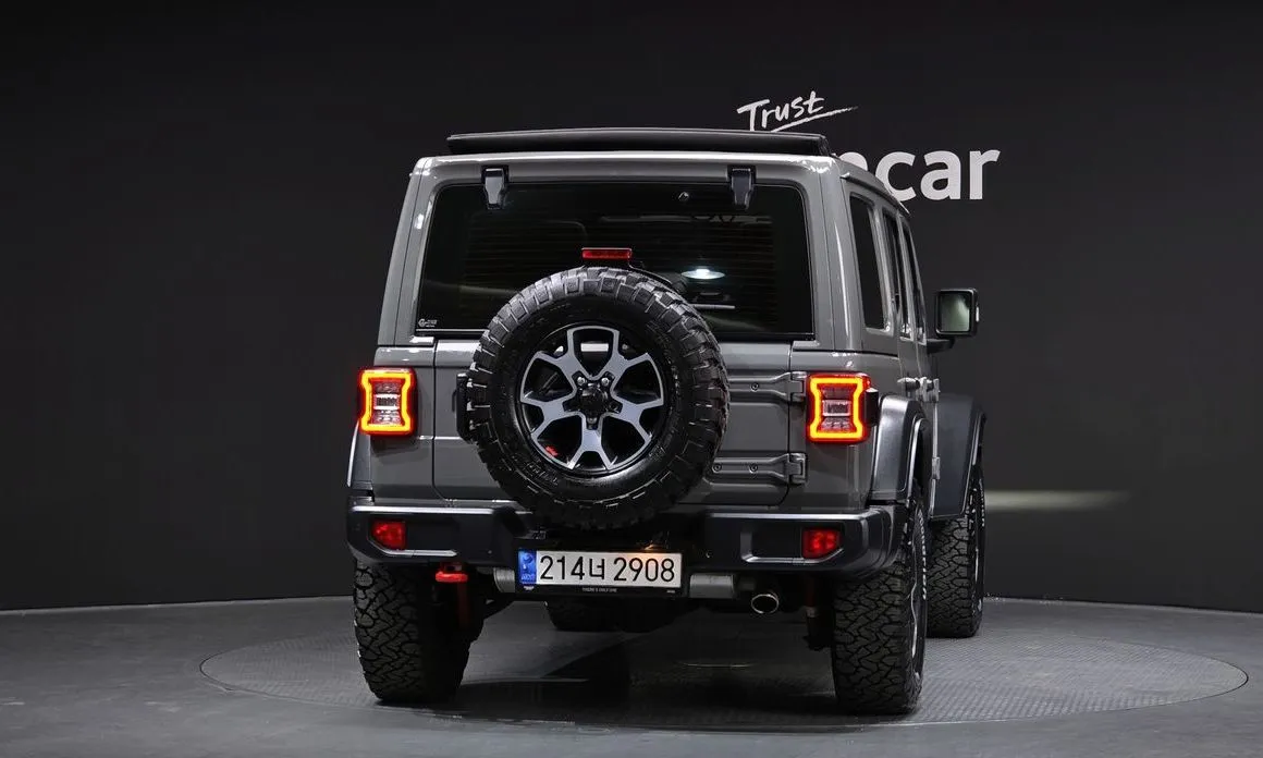Jeep Wrangler — фото 5