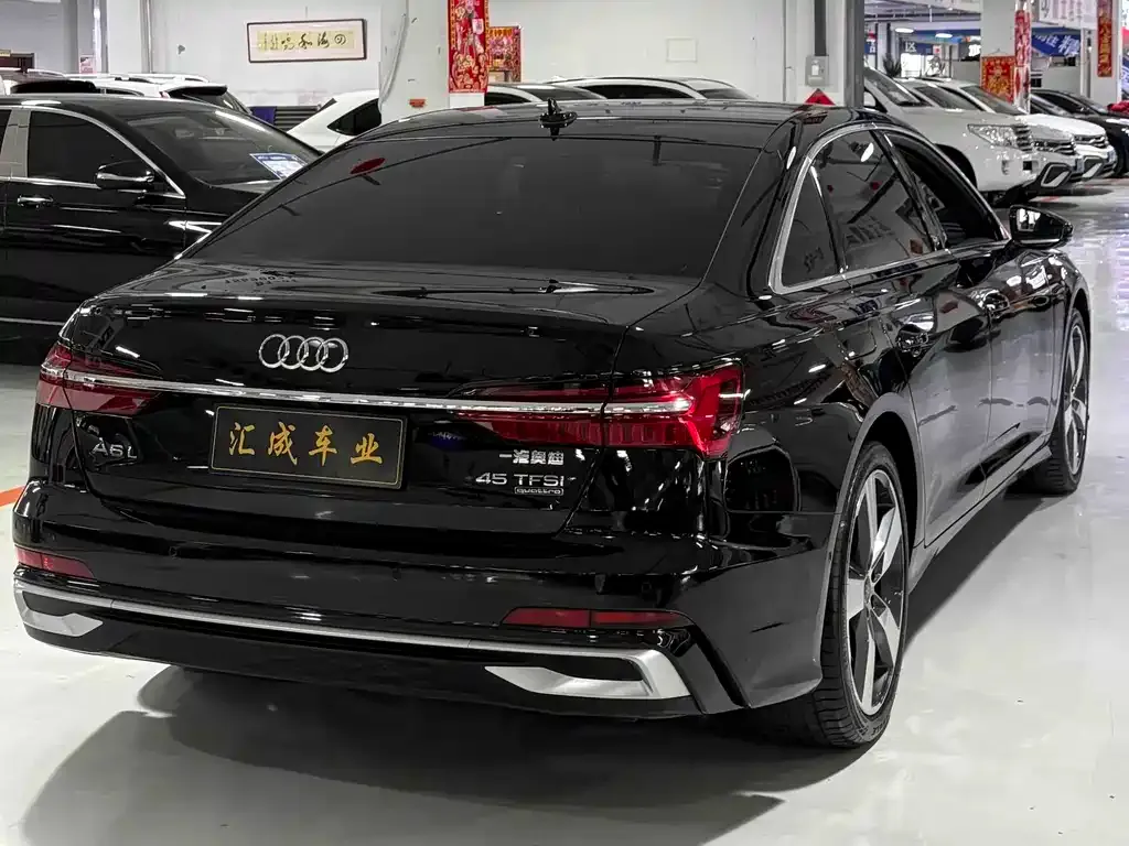 Audi A6L — фото 5