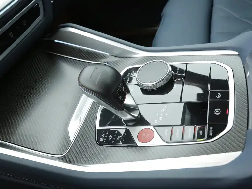 BMW XM — фото 9