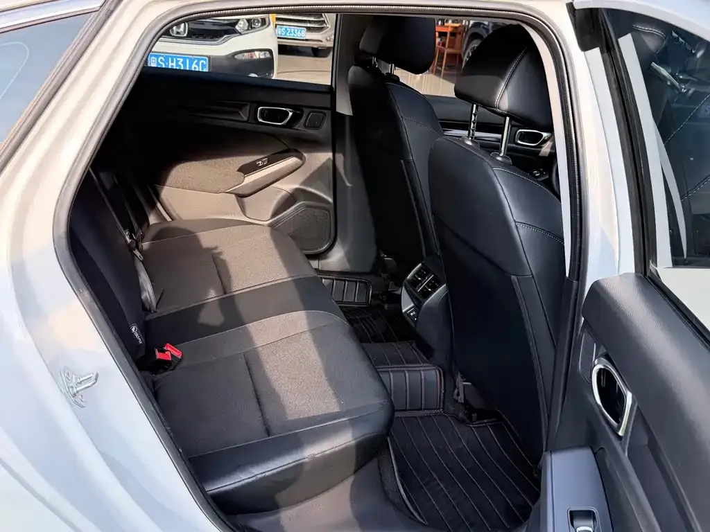 Honda Civic — фото 5