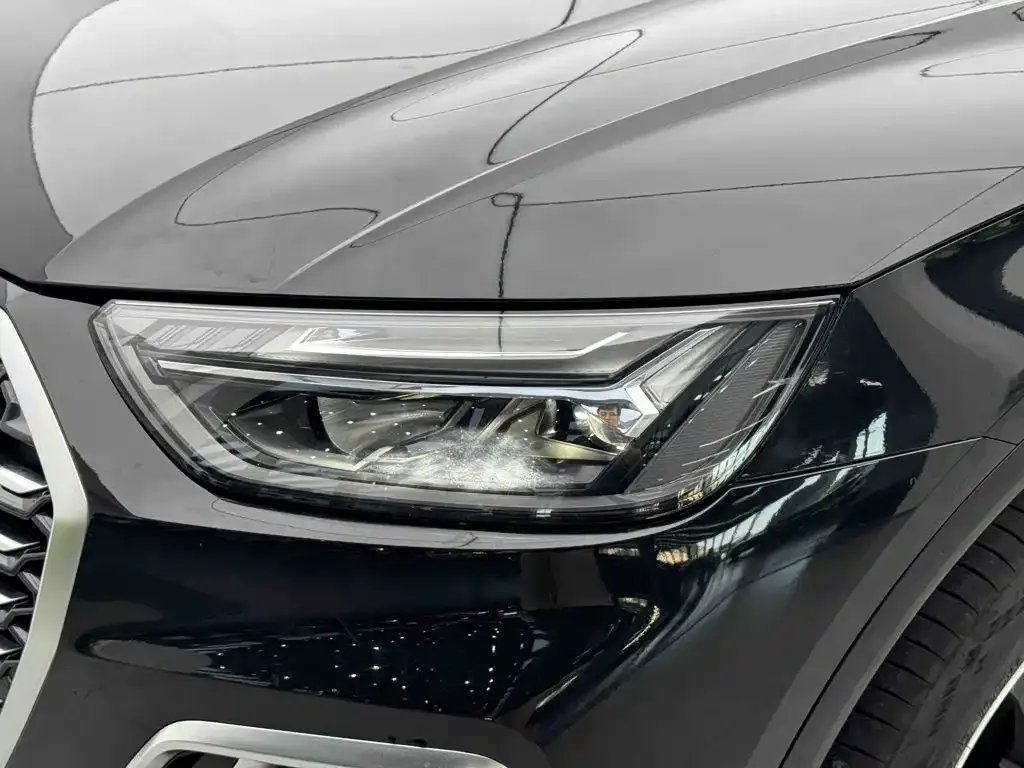 Audi Q5L Sportback — фото 9