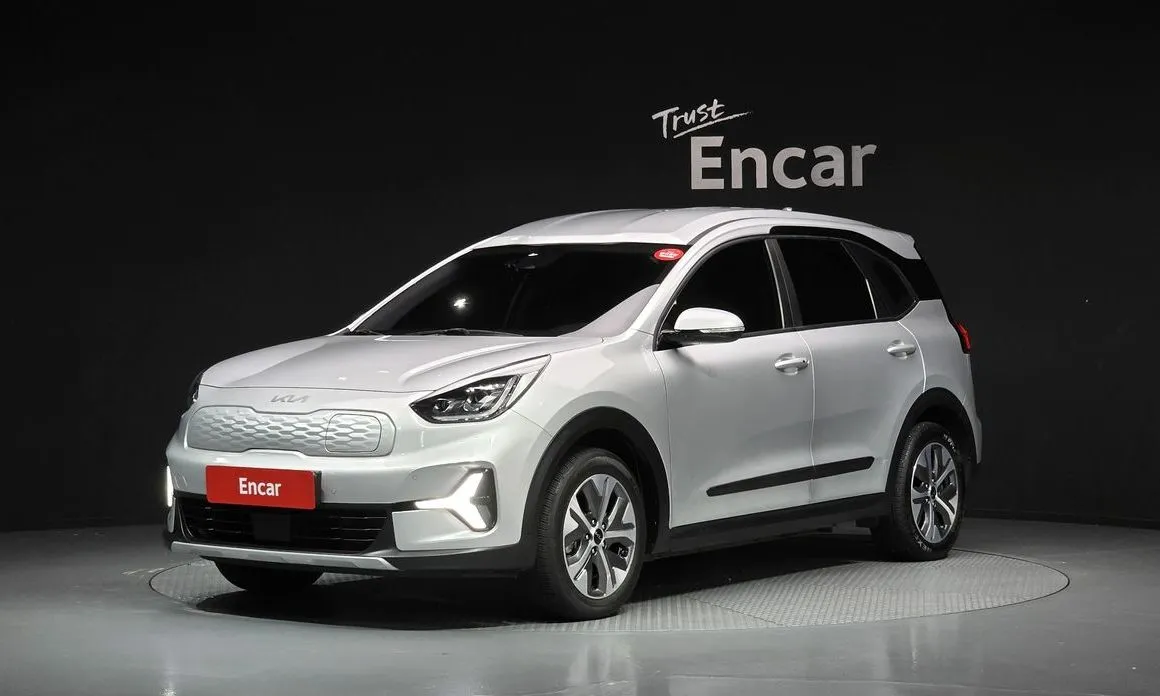 Kia Niro — фото 1