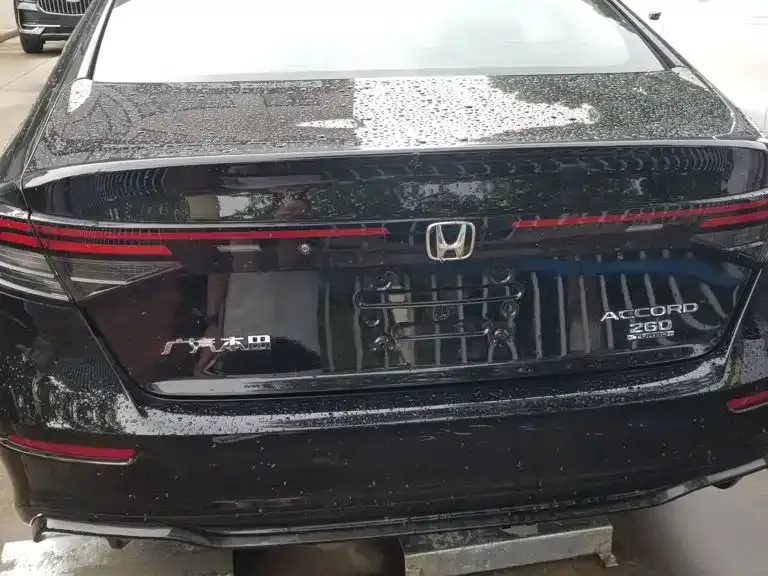 Honda Accord — фото 8