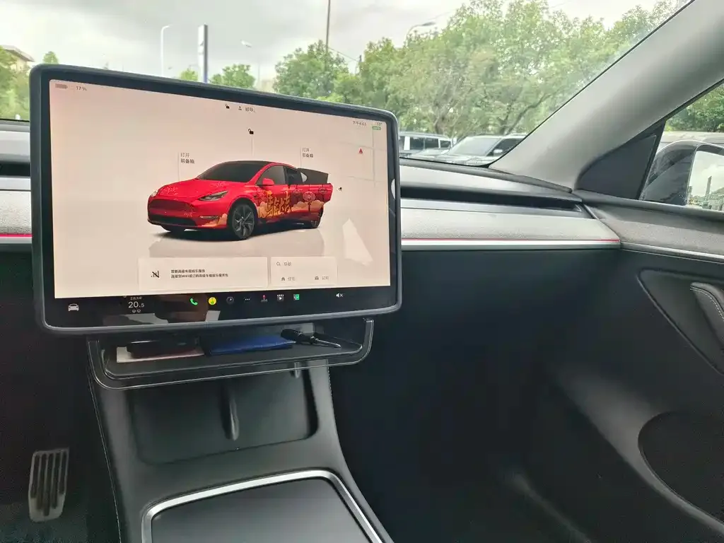 Tesla Model Y — фото 3
