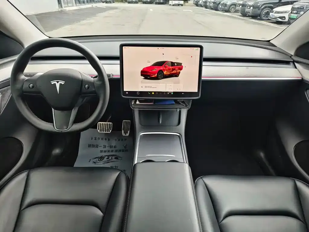 Tesla Model Y — фото 4