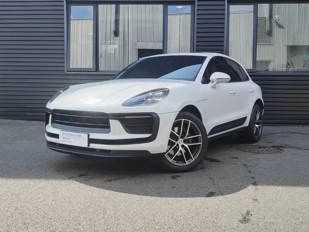 Porsche Macan — фото 1
