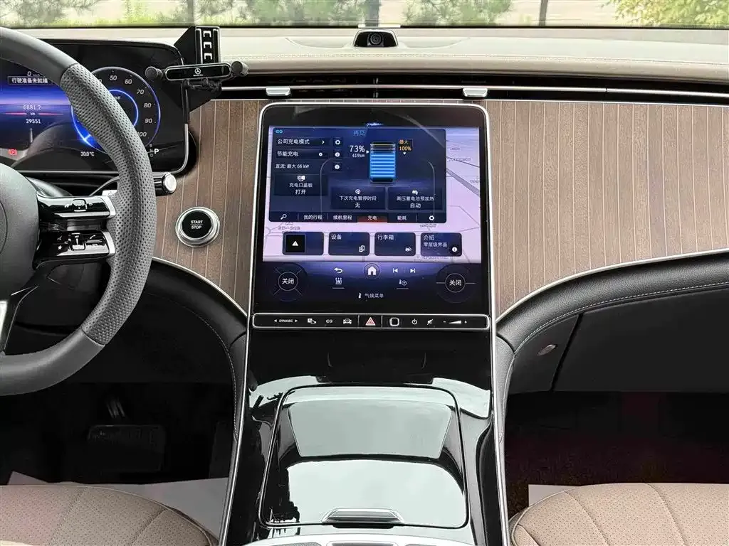 Mercedes-Benz EQE SUV — фото 4