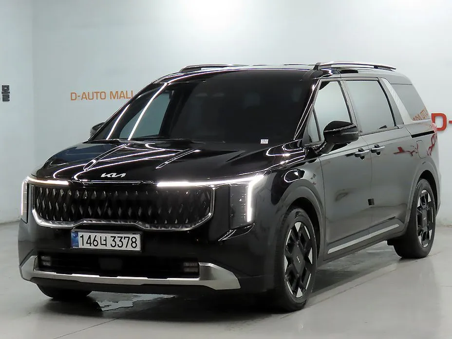 Kia Carnival — фото 1