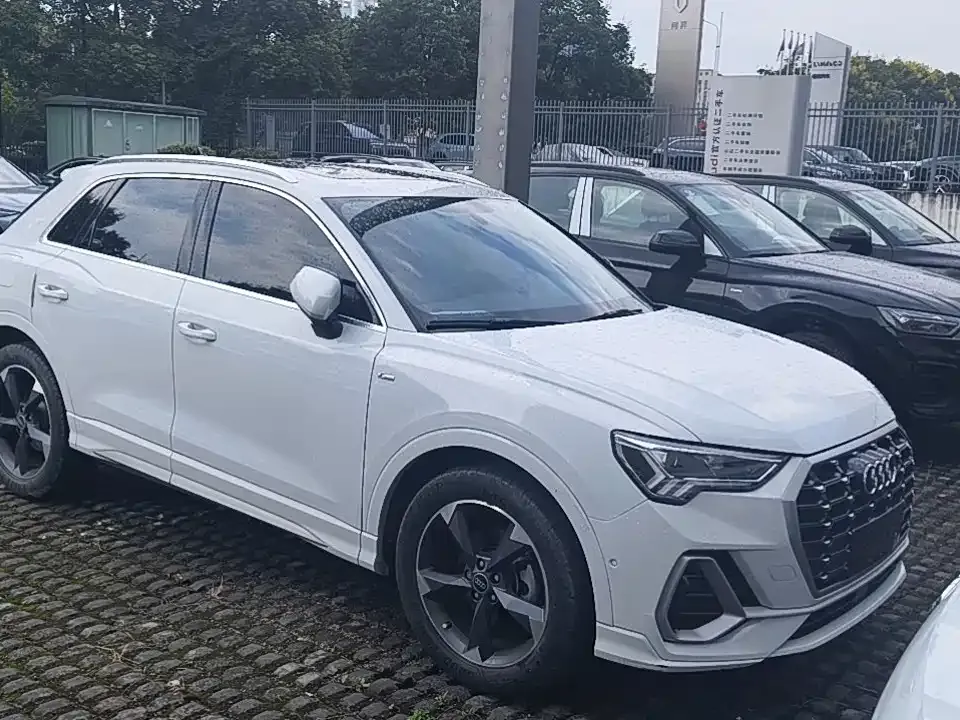Audi Q3 — фото 5
