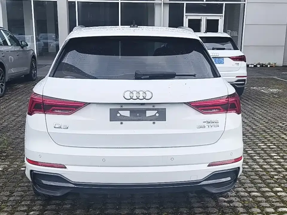Audi Q3 — фото 6