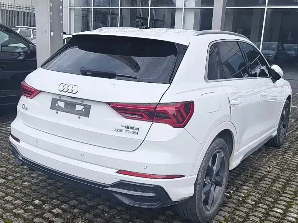 Audi Q3 — фото 4