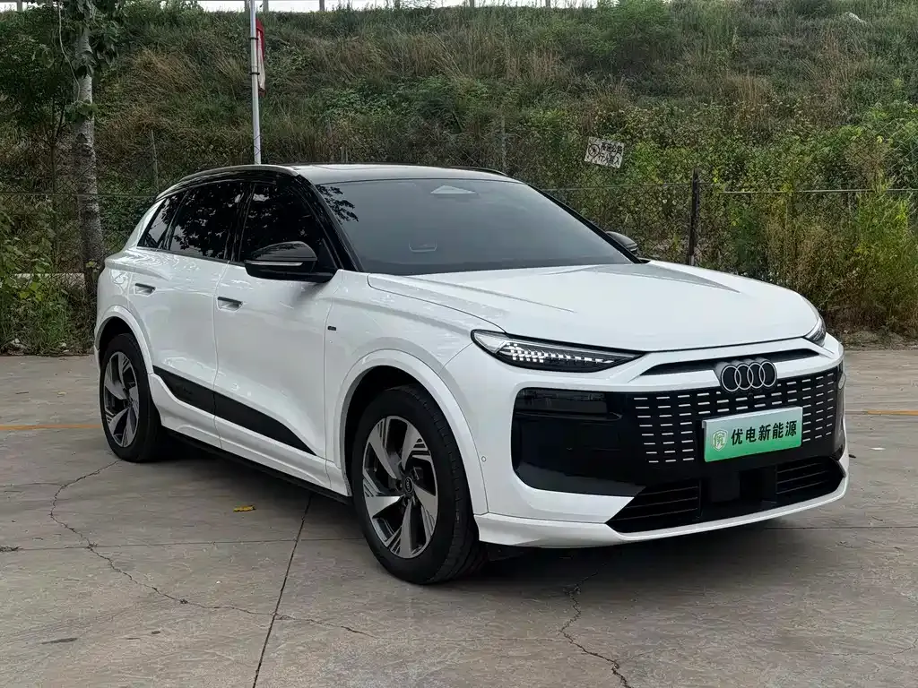 Audi Q6L e-tron — фото 5