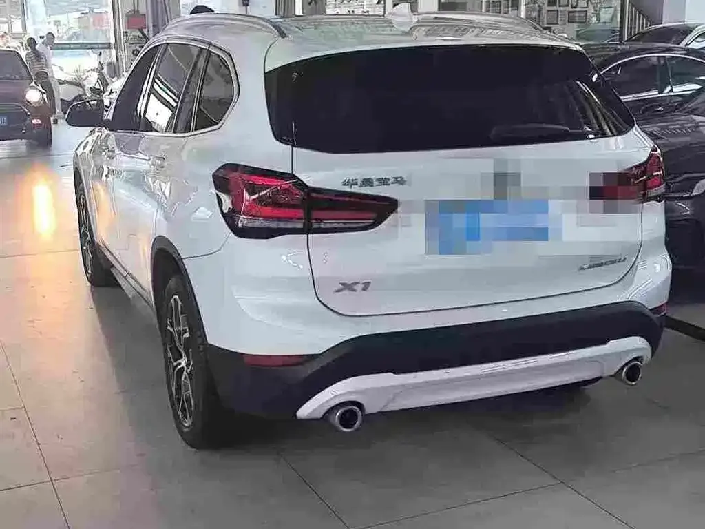 BMW X1 — фото 4