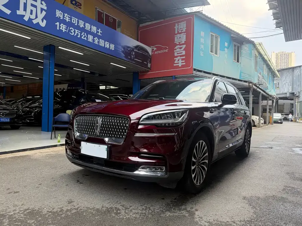 Lincoln Aviator — фото 1