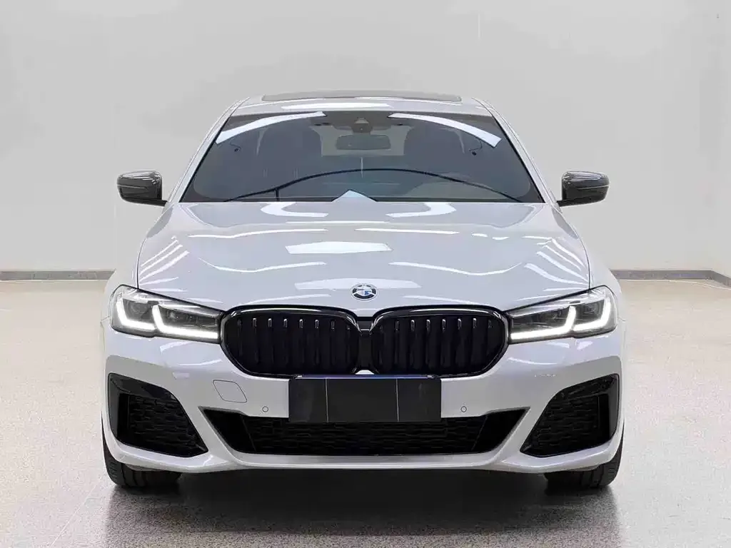 BMW 5 Series — фото 2