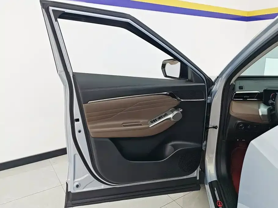GAC Motor Trumpchi GS4 — фото 9