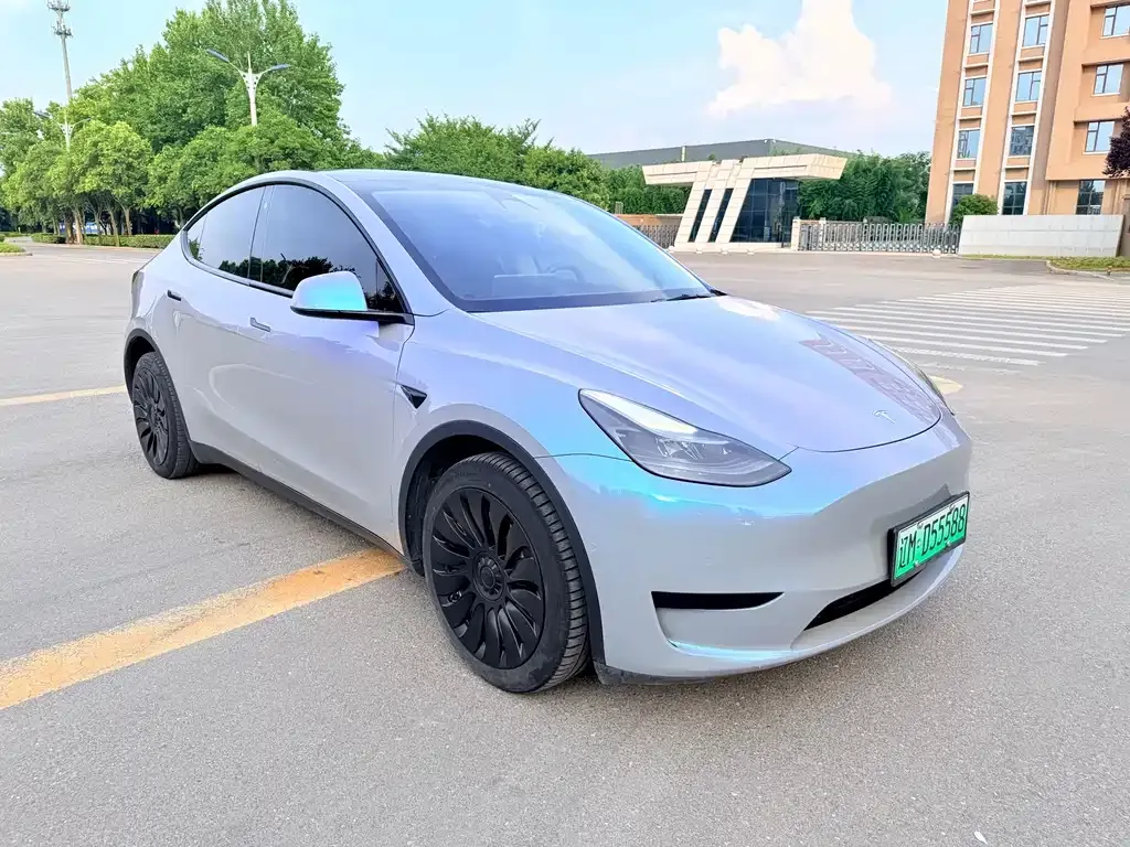 Tesla Model Y — фото 4