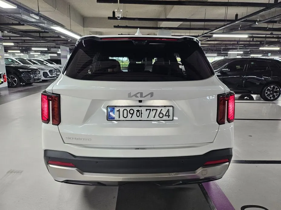 Kia Sorento — фото 3