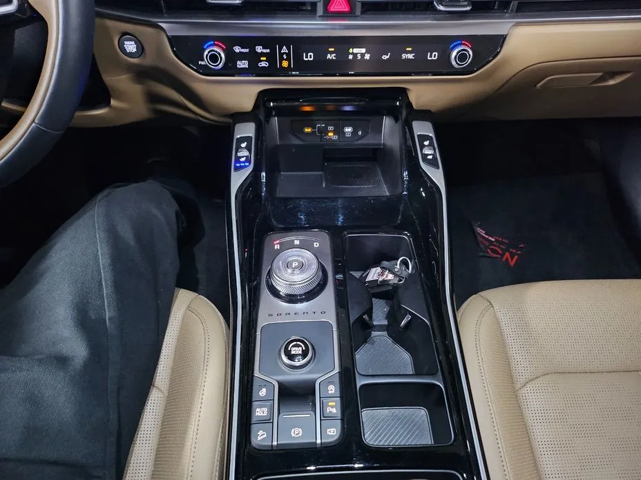 Kia Sorento — фото 7