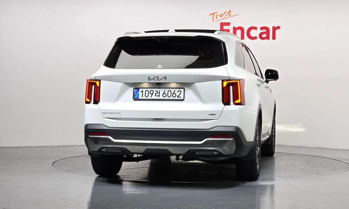 Kia Sorento — фото 3