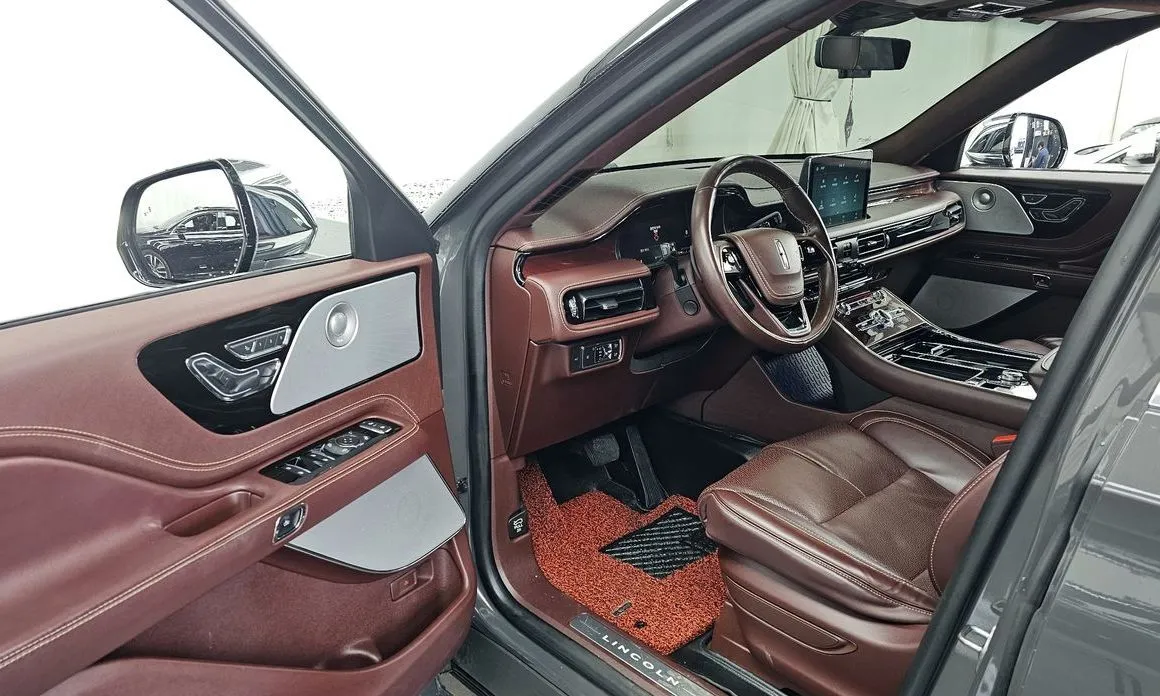 Lincoln Aviator — фото 3