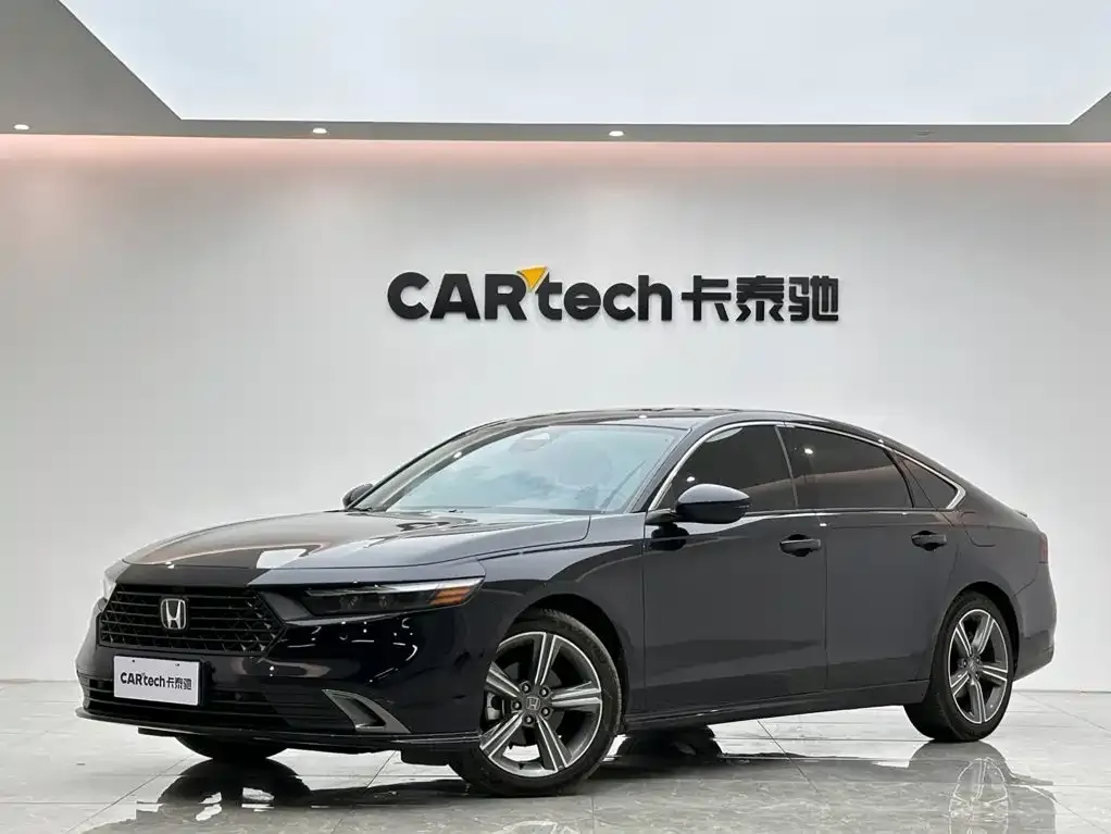 Honda Accord — фото 1