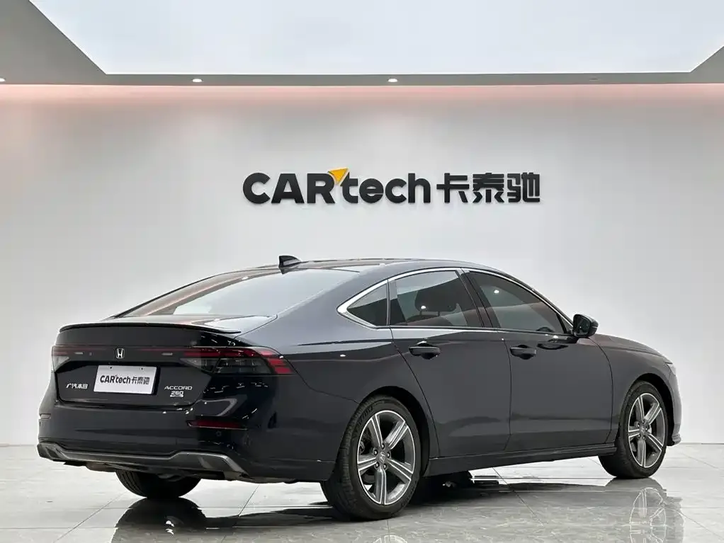 Honda Accord — фото 4