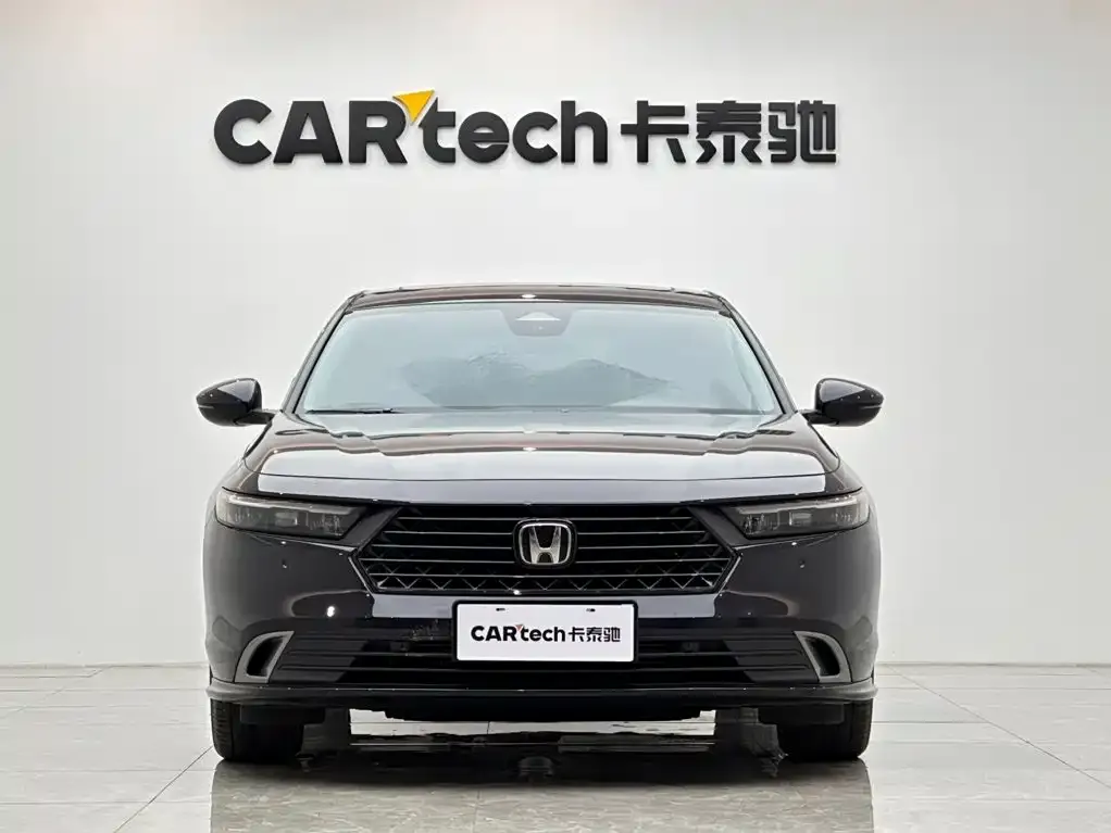 Honda Accord — фото 7