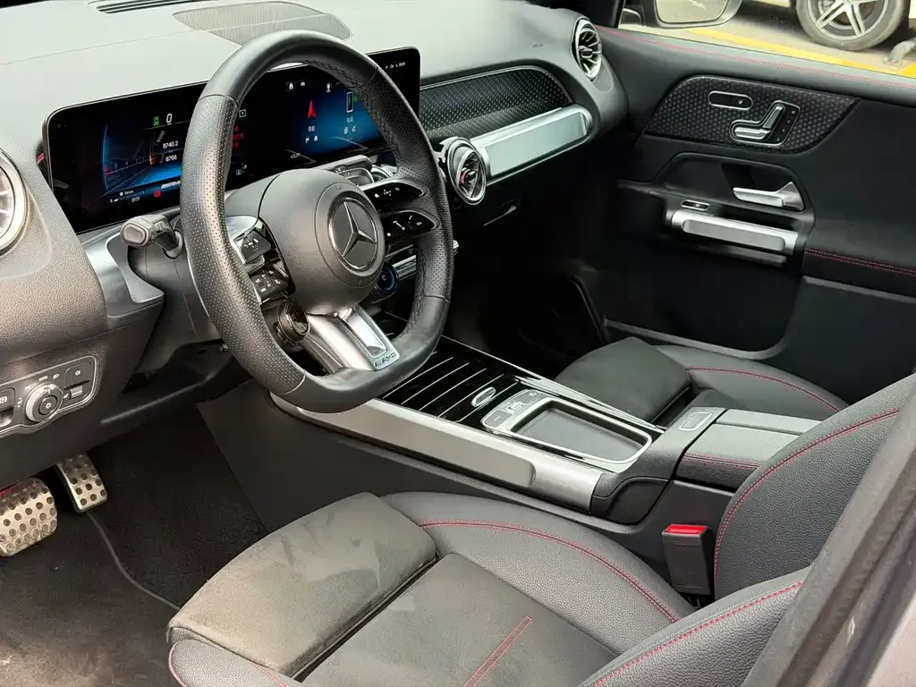 Mercedes-Benz GLB AMG — фото 4