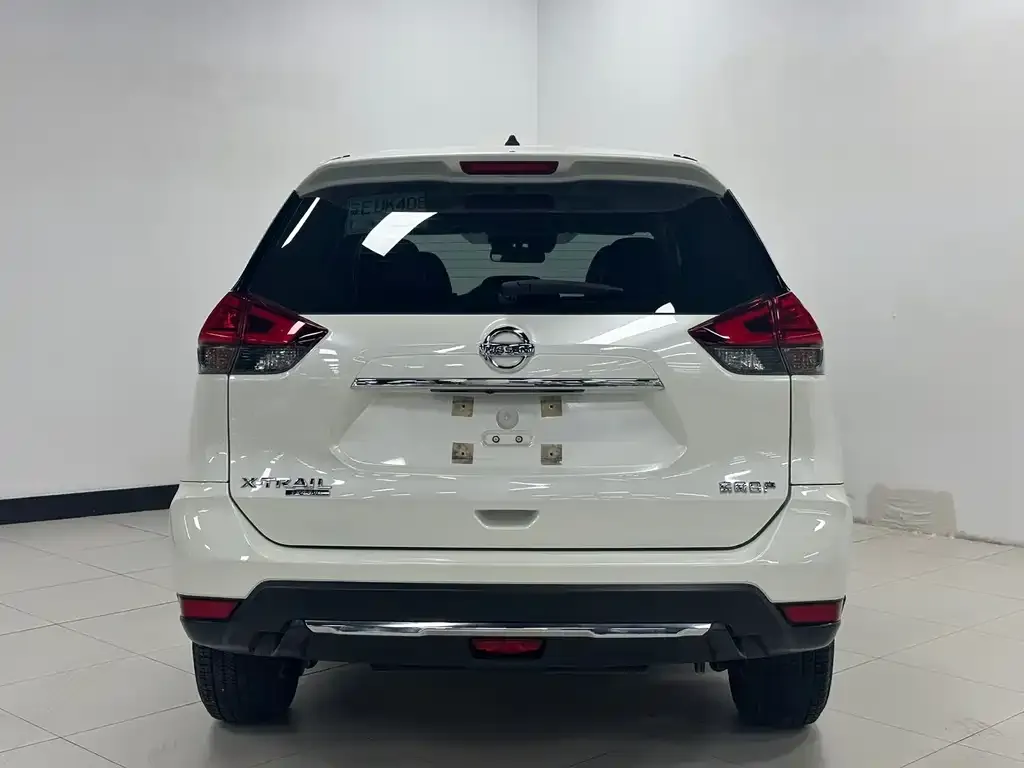 Nissan X-Trail — фото 2