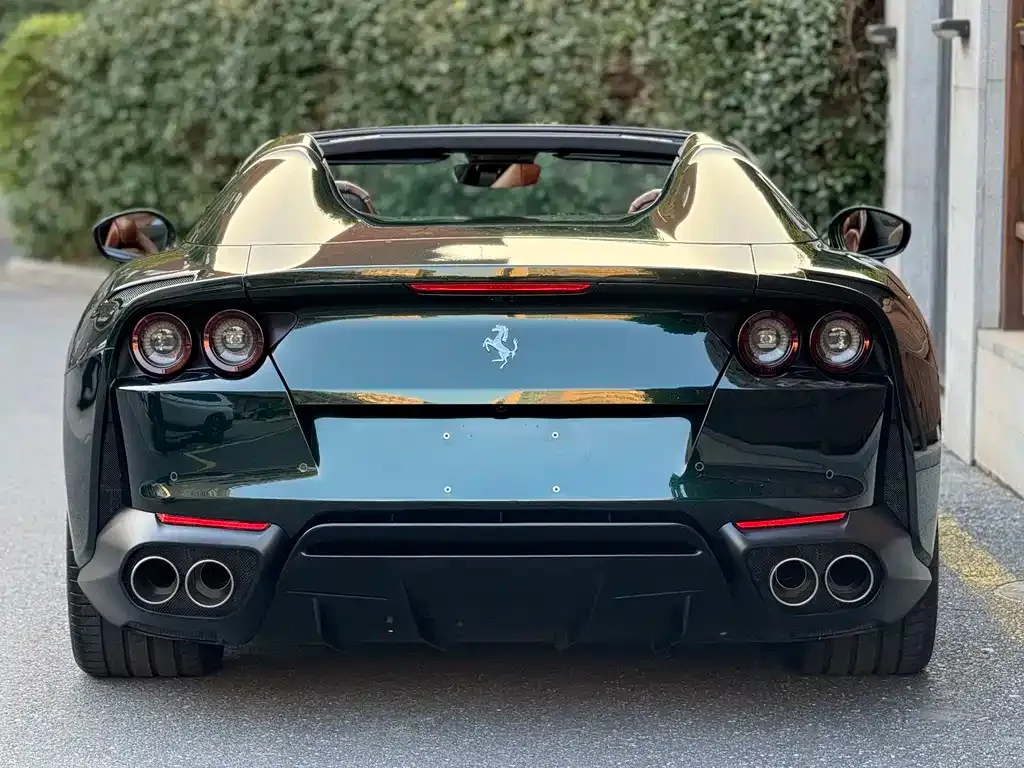 Ferrari 812 — фото 6