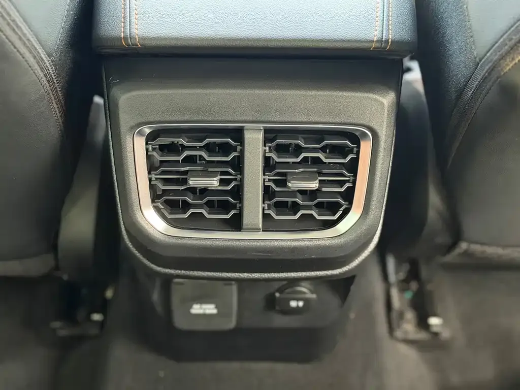 Ford Ranger — фото 10