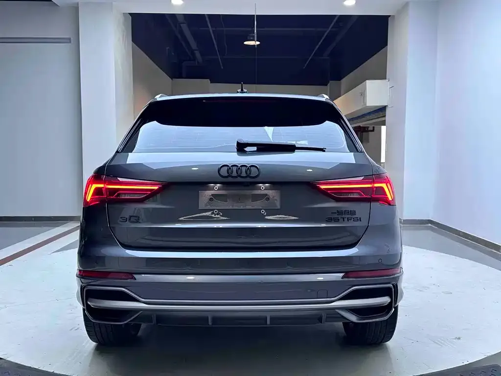 Audi Q3 — фото 7